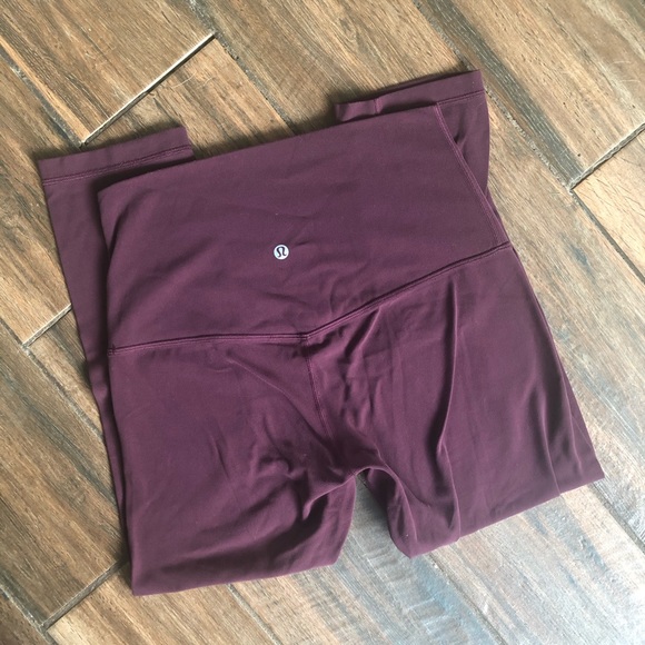 SOLD! Like new Lululemon Align 21” leggings - Picture 3 of 4